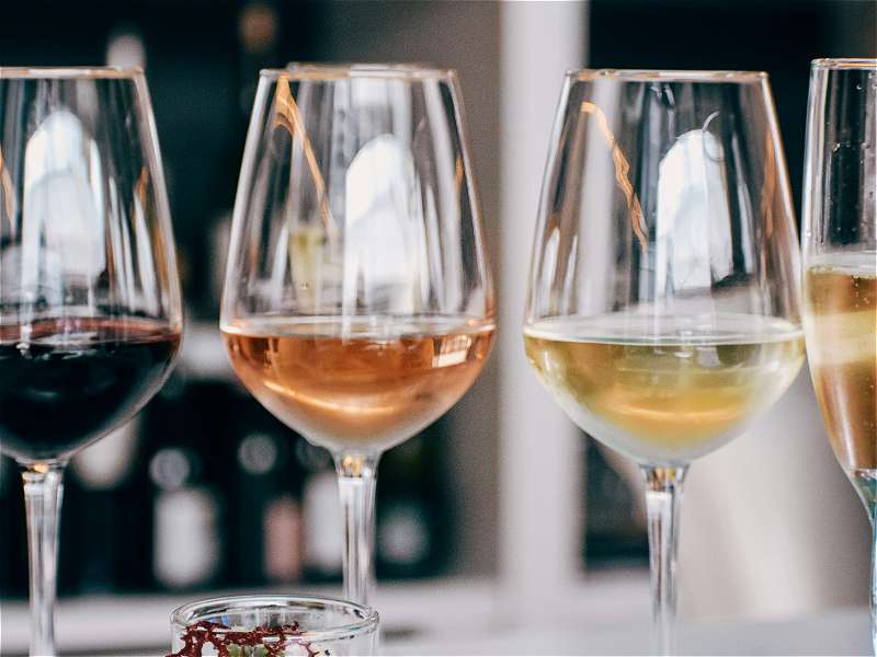 15 tips & checklist - How to organise a wine tasting event